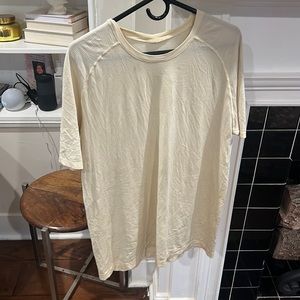 men’s lulu lemon metal vent tech t shirt